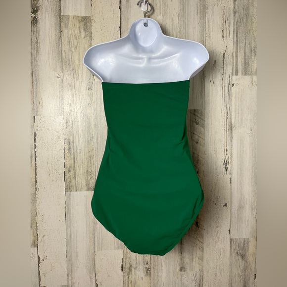 KARLA COLLETTO Magnolia Bandeau One-Piece With Shelf
Bra size 14 - Picture 4 of 10